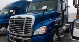 2010-freightliner-cascadia-1